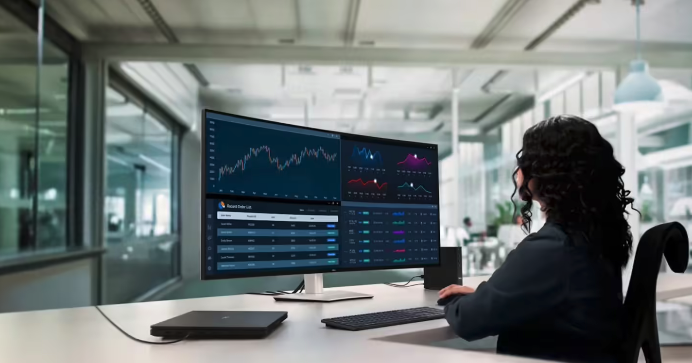 戴尔CES 2026推出U5226KW巨屏显示器，6K分辨率+雷电4 Hub重塑多屏办公体验